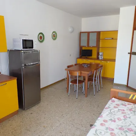 Condominio Mauro *